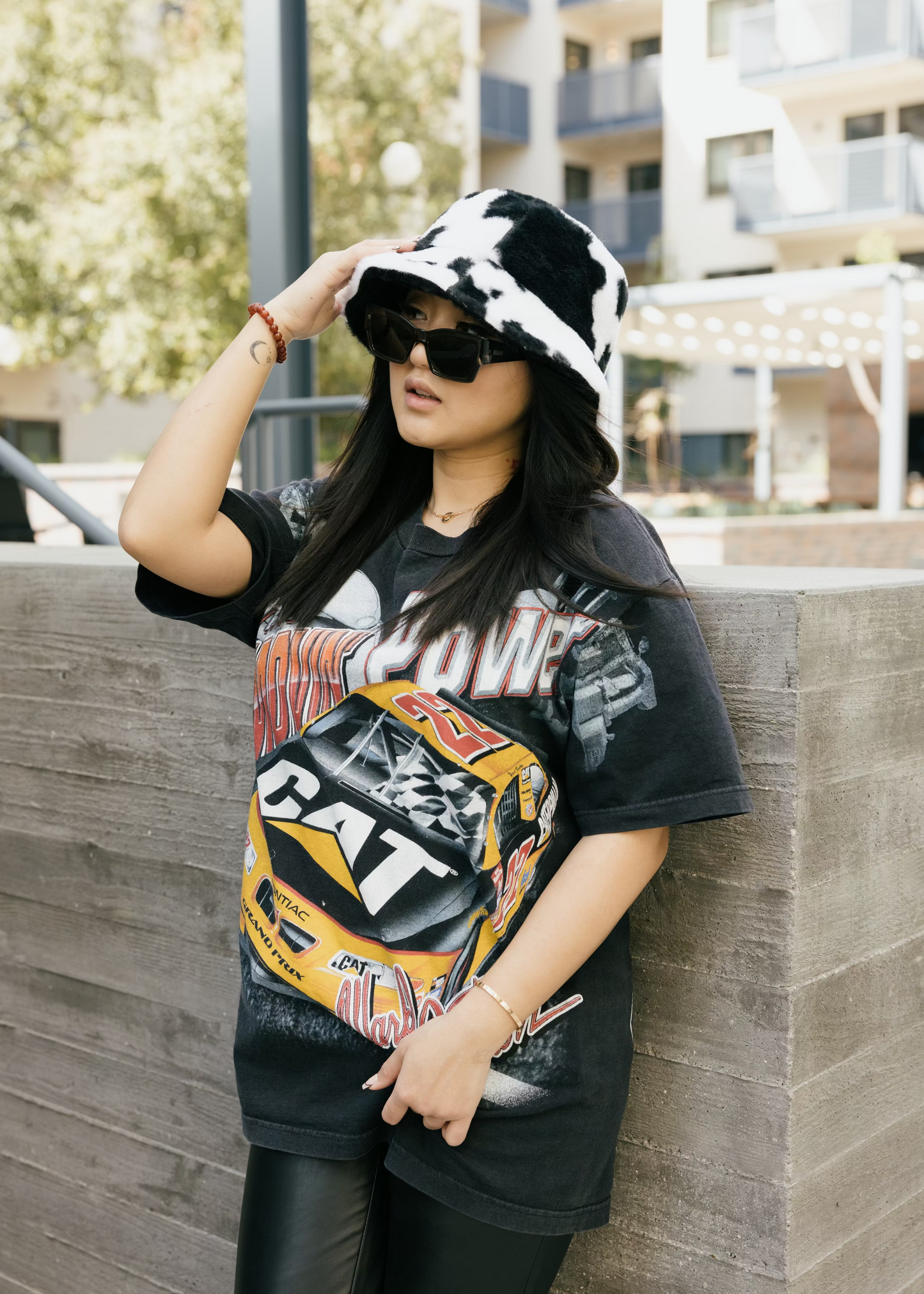 BLACK COW BUCKET HAT