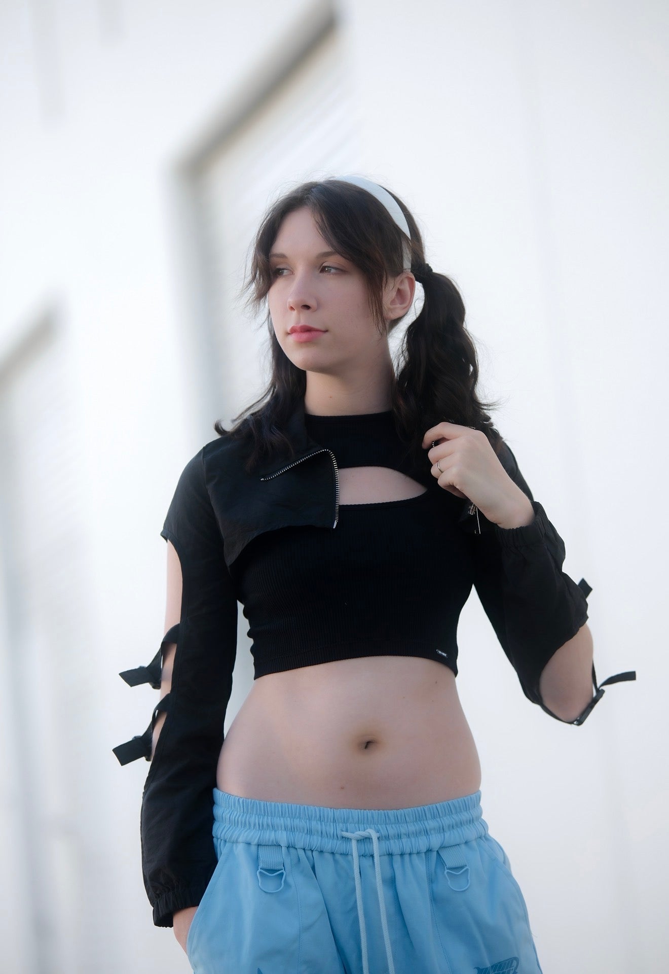 BLACK TACTICAL SLEEVE