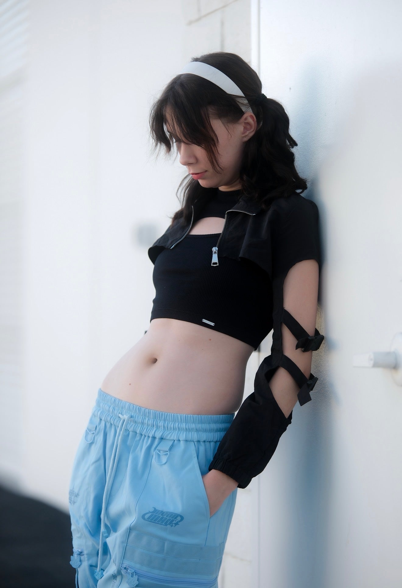 BLACK TACTICAL SLEEVE